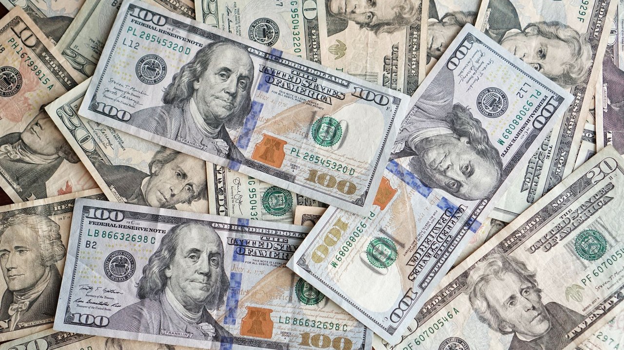 Pressão sobre Big Techs: O risco geopolítico que afeta o capital e o câmbio brasileiro