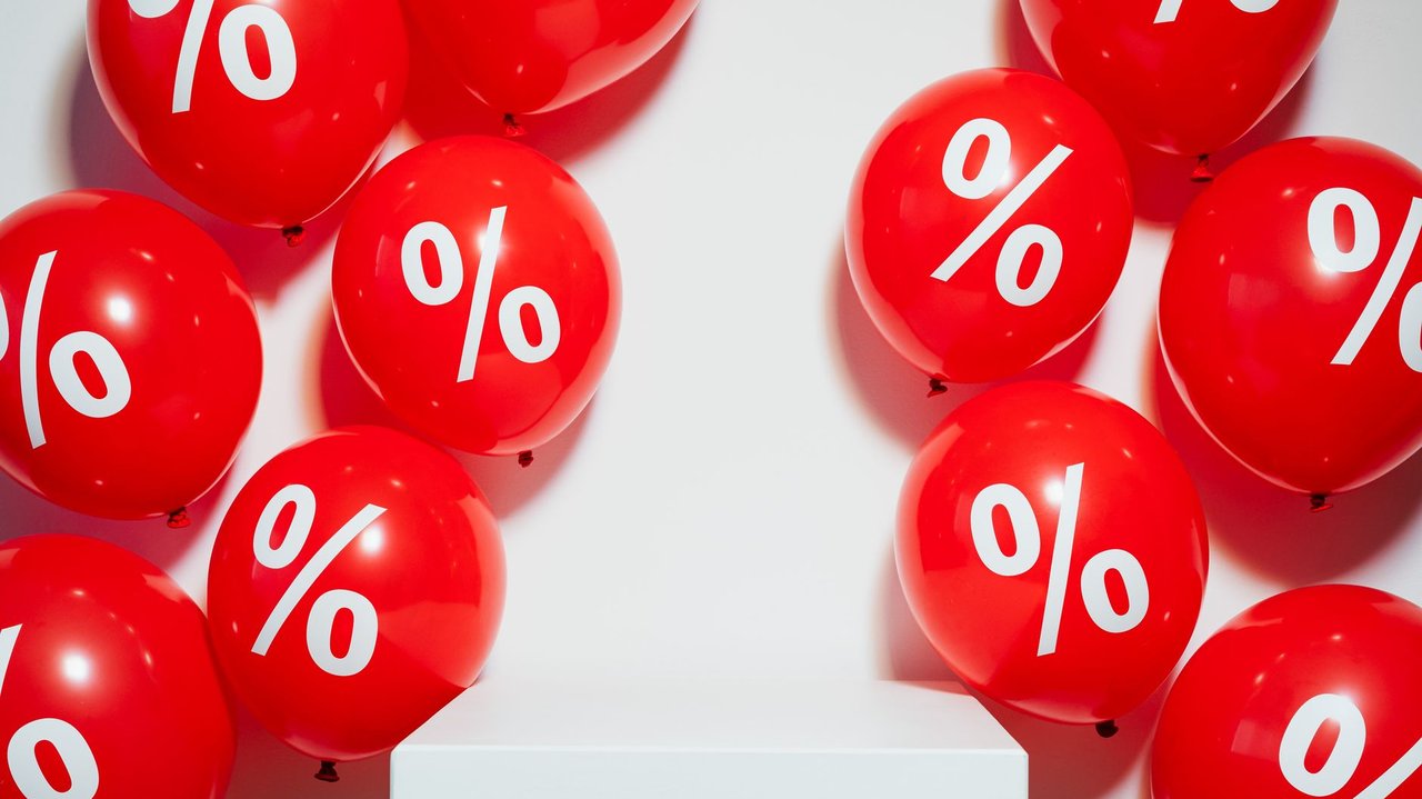 Crise no Mar Vermelho: Petróleo dispara e pressiona inflação brasileira